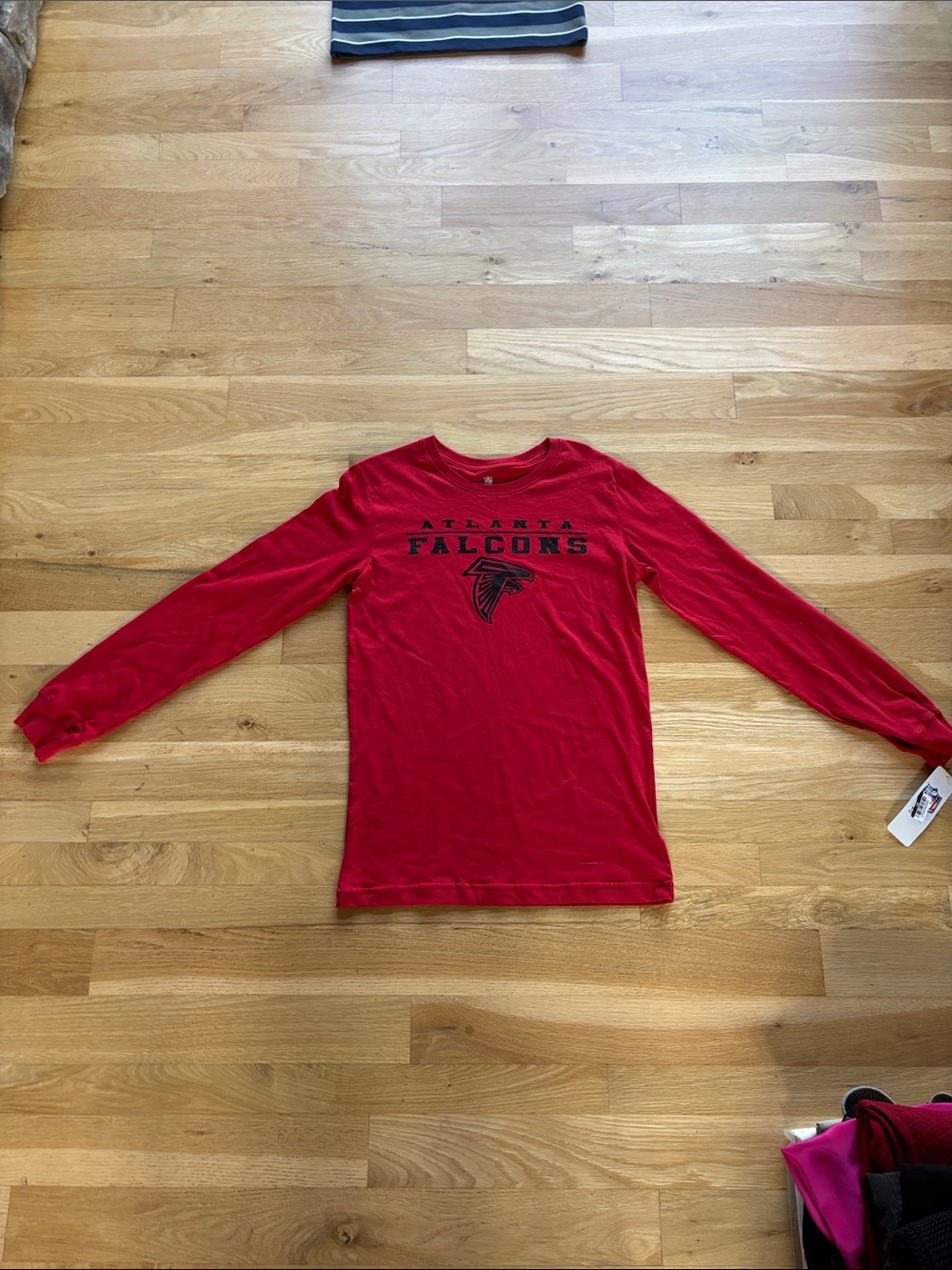 NWT NFL Team Apparel Atlanta Falcons Football Youth Long Sleeve Tee Red XL 16/18